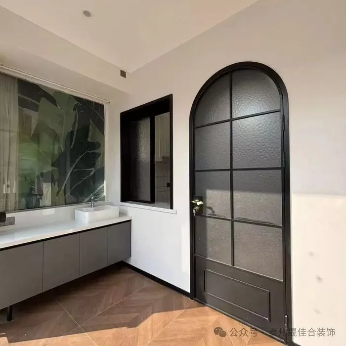 文章附图